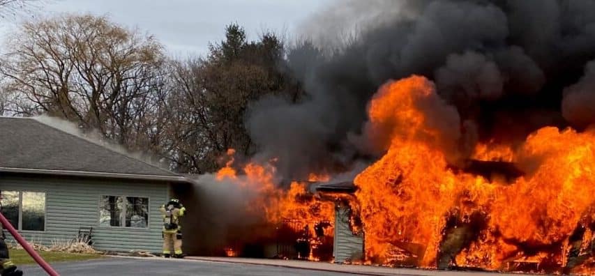 2020-11-17 roch garage fire 2020 11 17 roch garage fire - Winona Journal