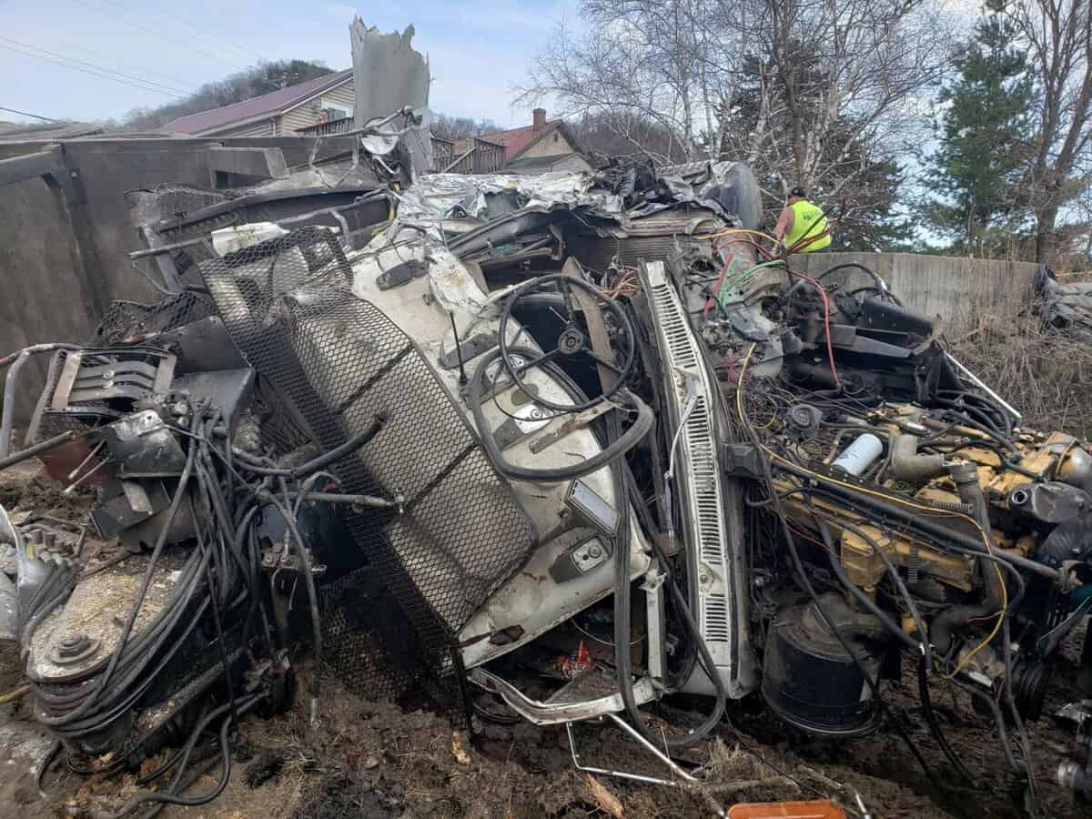 2021 04 06 ftn city dugway crash - Winona Journal