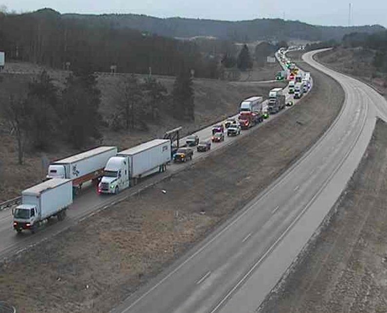 2021-12-23 hixton i94 mult wreck 2021 12 23 hixton i94 mult wreck 1 1 - Winona Journal