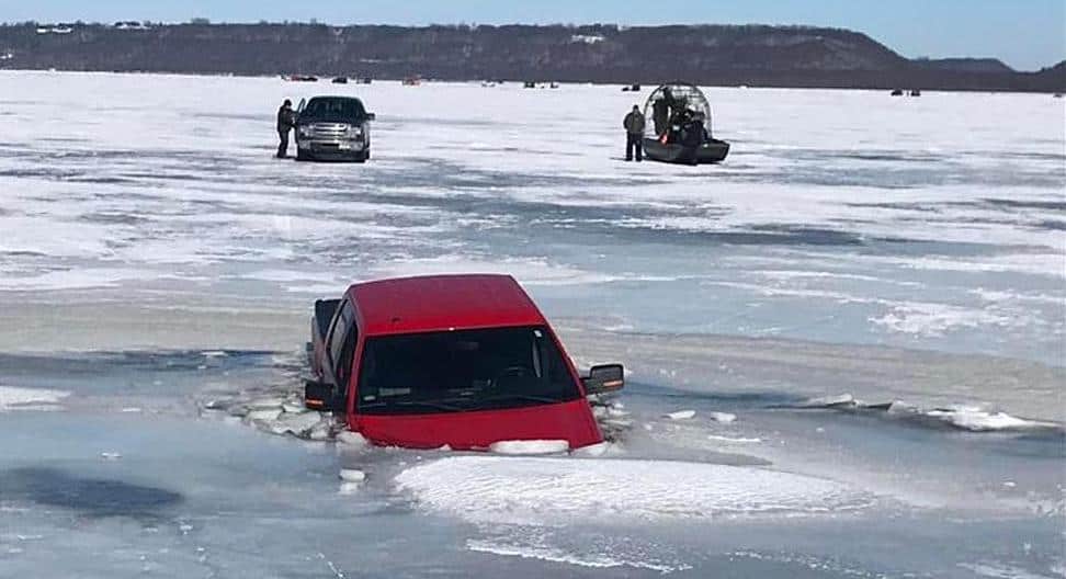 2022-02-19 lake pepin ice pickup 2022 02 19 lake pepin ice pickup - Winona Journal