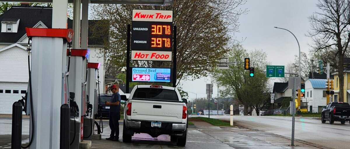 2023-05-07nST CHAS gas oirce $3.09 2023 05 07nST CHAS gas oirce 3.09 scaled - Winona Journal
