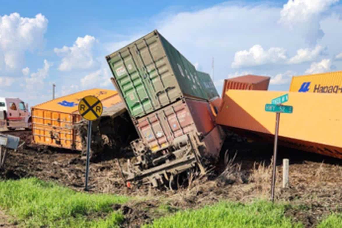 2023-05-30 balfour nd tra=in wreck copy 2023 05 30 balfour nd train wreck copy - Winona Journal