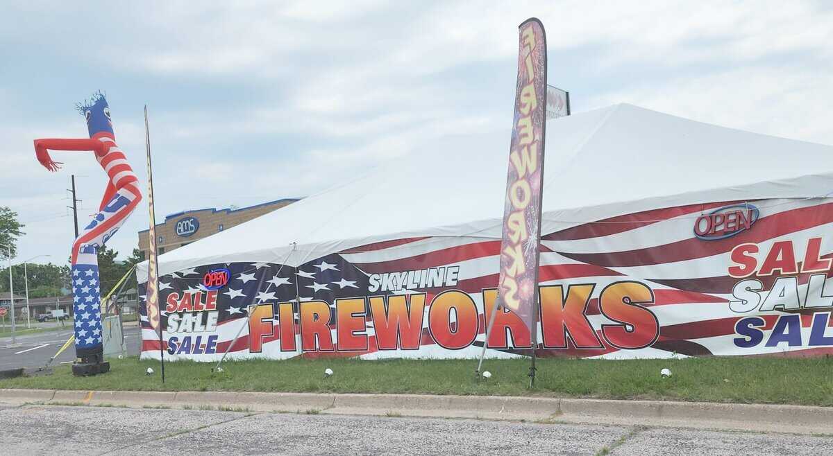 2025 06 14 HOLMEN firework lngent 2 scaled - Winona Journal