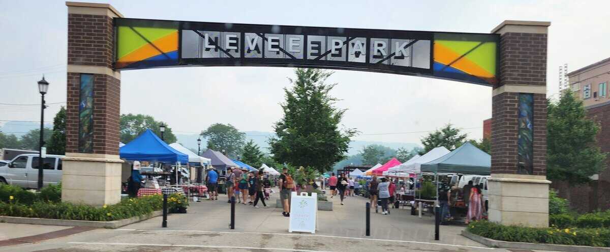 2025 07 19 farmers mkt A scaled - Winona Journal