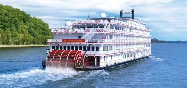 BOAT american heriitage oaddlewheel A - Winona Journal