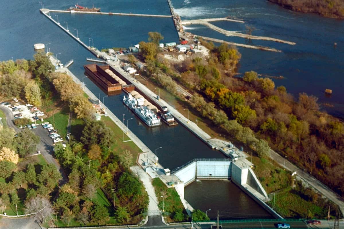 Brandon Road lock dam ILL