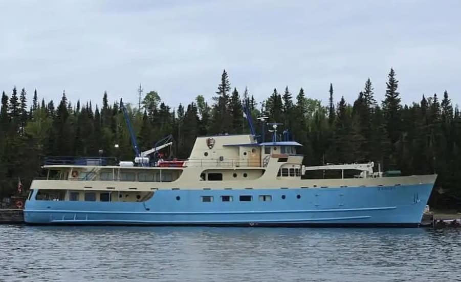 FERRY grand isle natl prk x