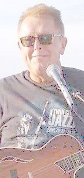 GLENNA Curt wna guitarist GLENNA Curt wna guitarist 2 - Winona Journal