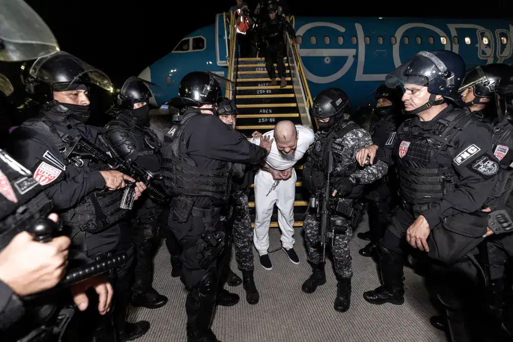 GLOBAL X detaunees el salvadr aportalleged-100580487 GLOBAL X detaunees el salvadr aportalleged 100580487 - Winona Journal