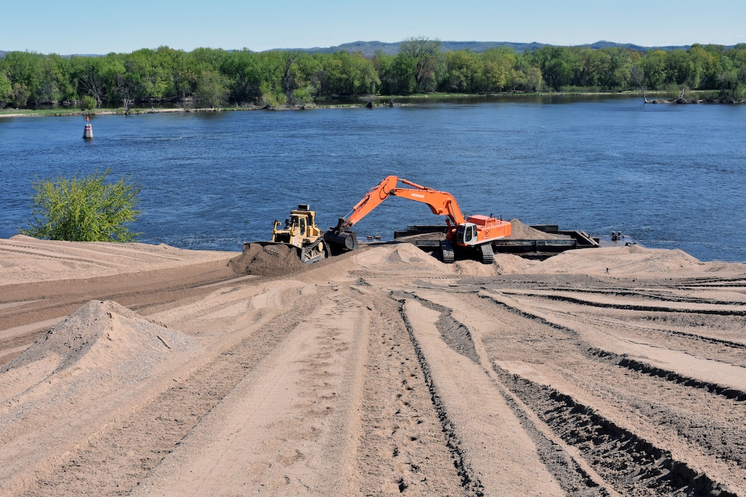 HOMER rvr dredgg 2000