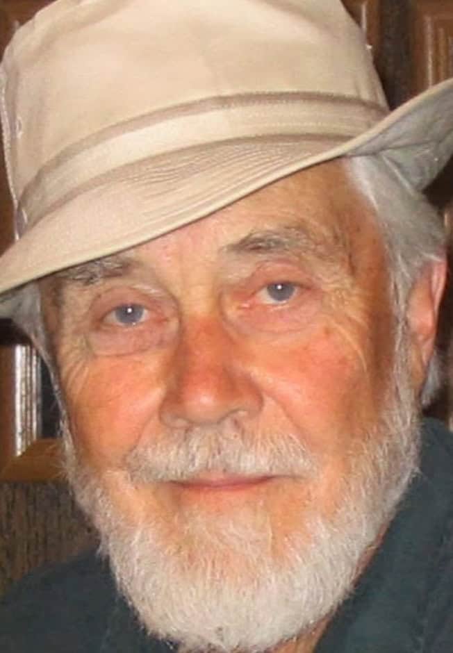 PFLUHHOEFT raymind 1033 2025 - Winona Journal