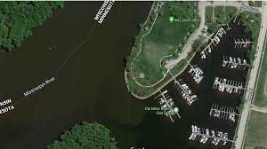 RED WI=IUNG Ole Miss Marina RED WIIUNG Ole Miss Marina - Winona Journal