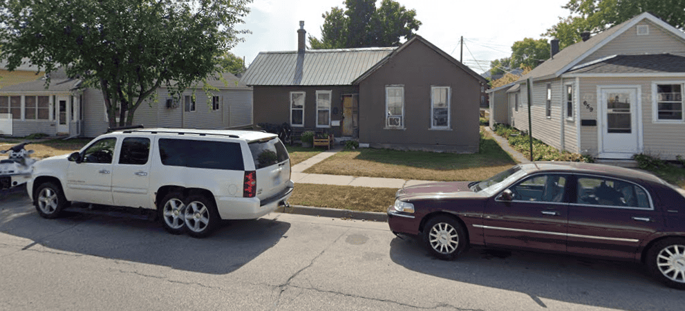 WNA 661 east 2nd - Winona Journal