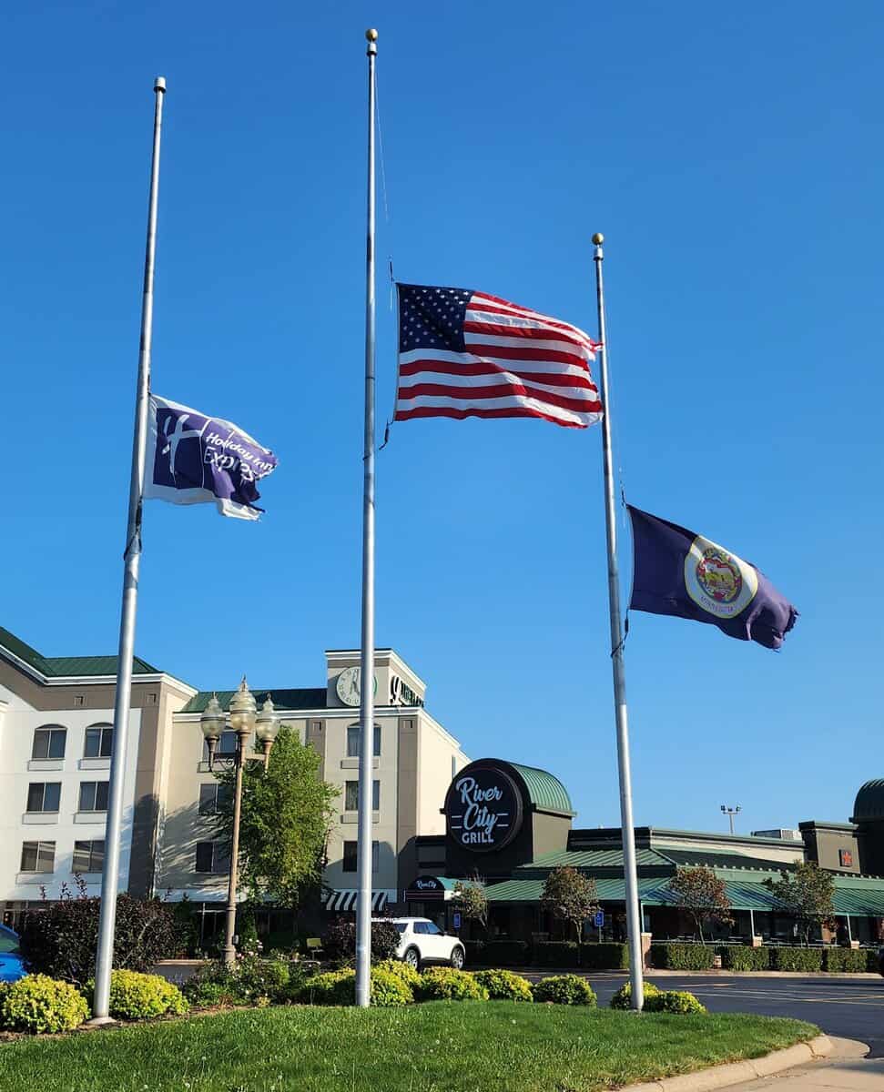 WNA flags 9:11 2025-09-14 rvr city grill