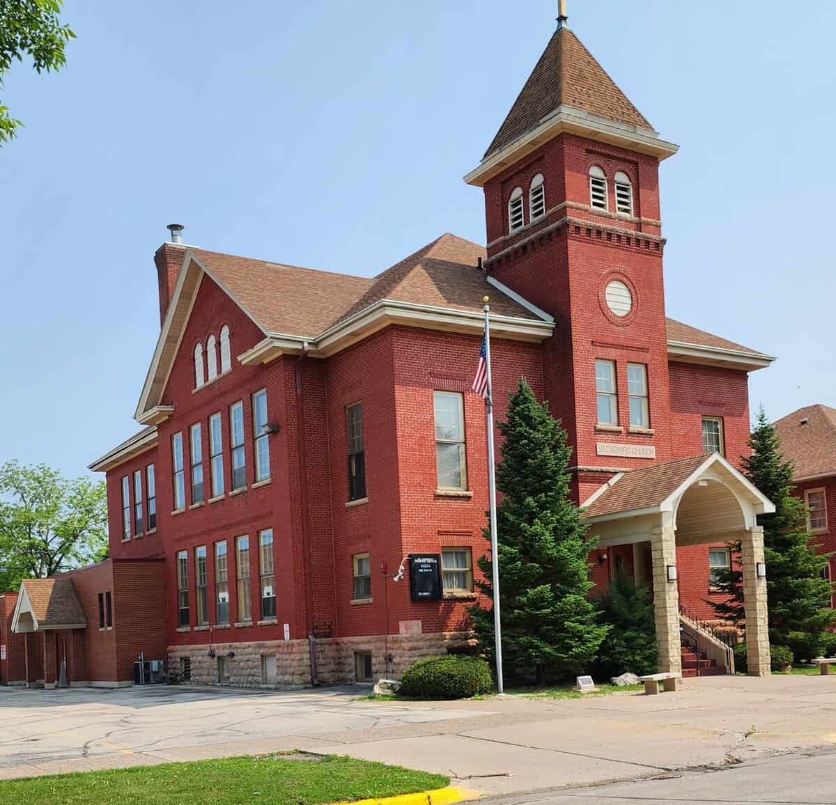 WNA st casimir cath church west bway 2025 - Winona Journal