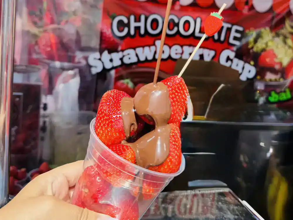 chocolate strawberry cup - Winona Journal