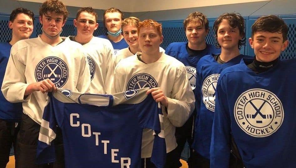 cotter hockey team 2021