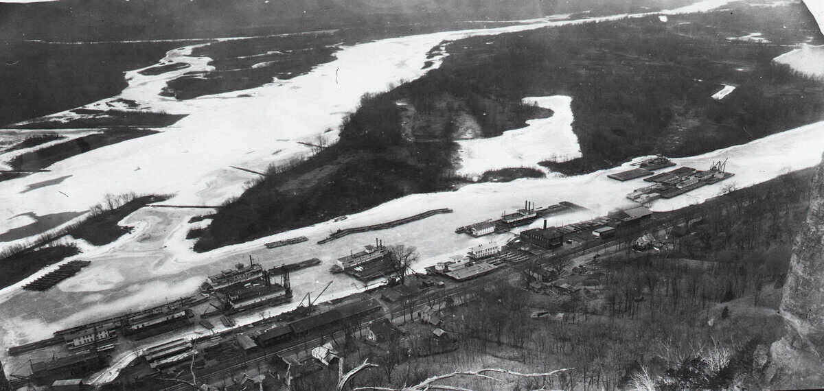 USACE-MVP-0000071225 ftn city army corp boatyard circa 1934 - Winona Journal